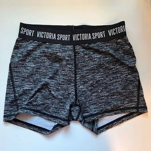 Victoria’’s Secret The Player Sport Hot Short Medium-Black/White Speckled